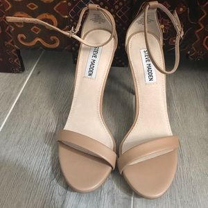 NUDE STEVE MADDEN STECY HEELS